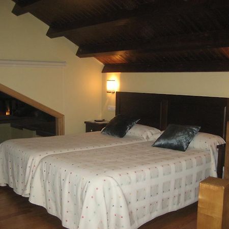 Apartamentos Rurales Romallande プエルト・デ・ベガ エクステリア 写真